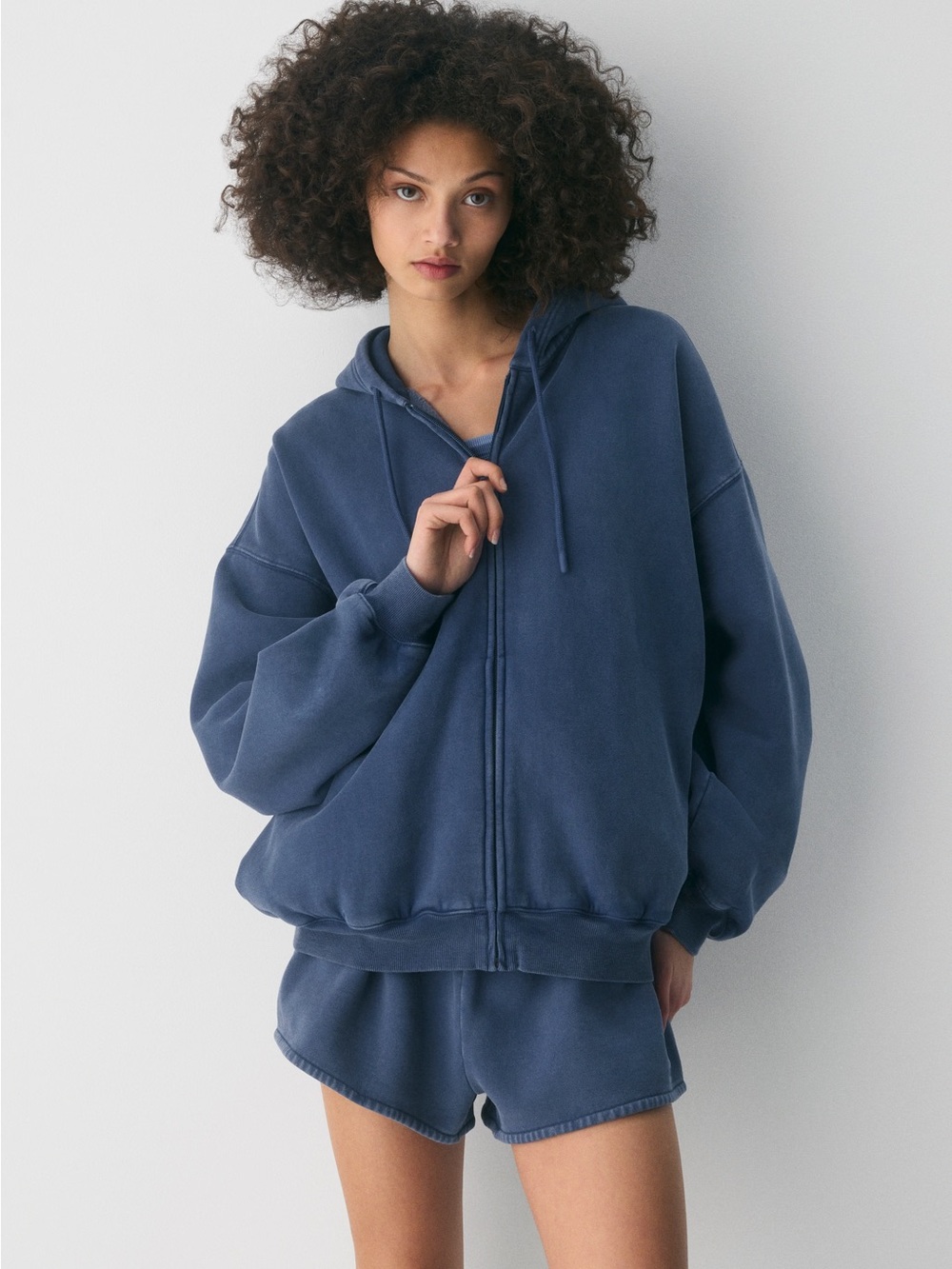 Aritzia Cozy Sweatfleece Mega Zip Hoodie